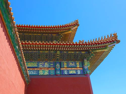 琉璃瓦是中国古代建筑不可缺少的艺术